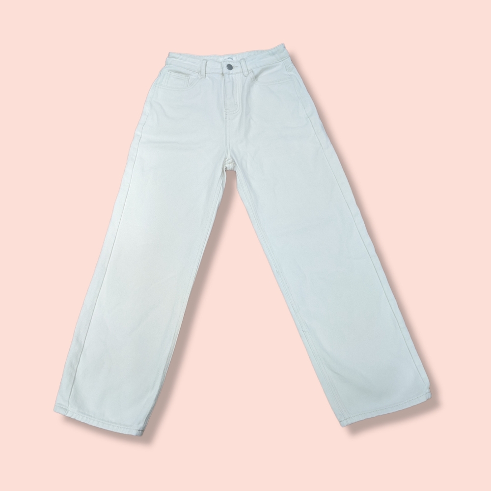 White Straight Leg Cropped Women's Jeans from Korea Size 25